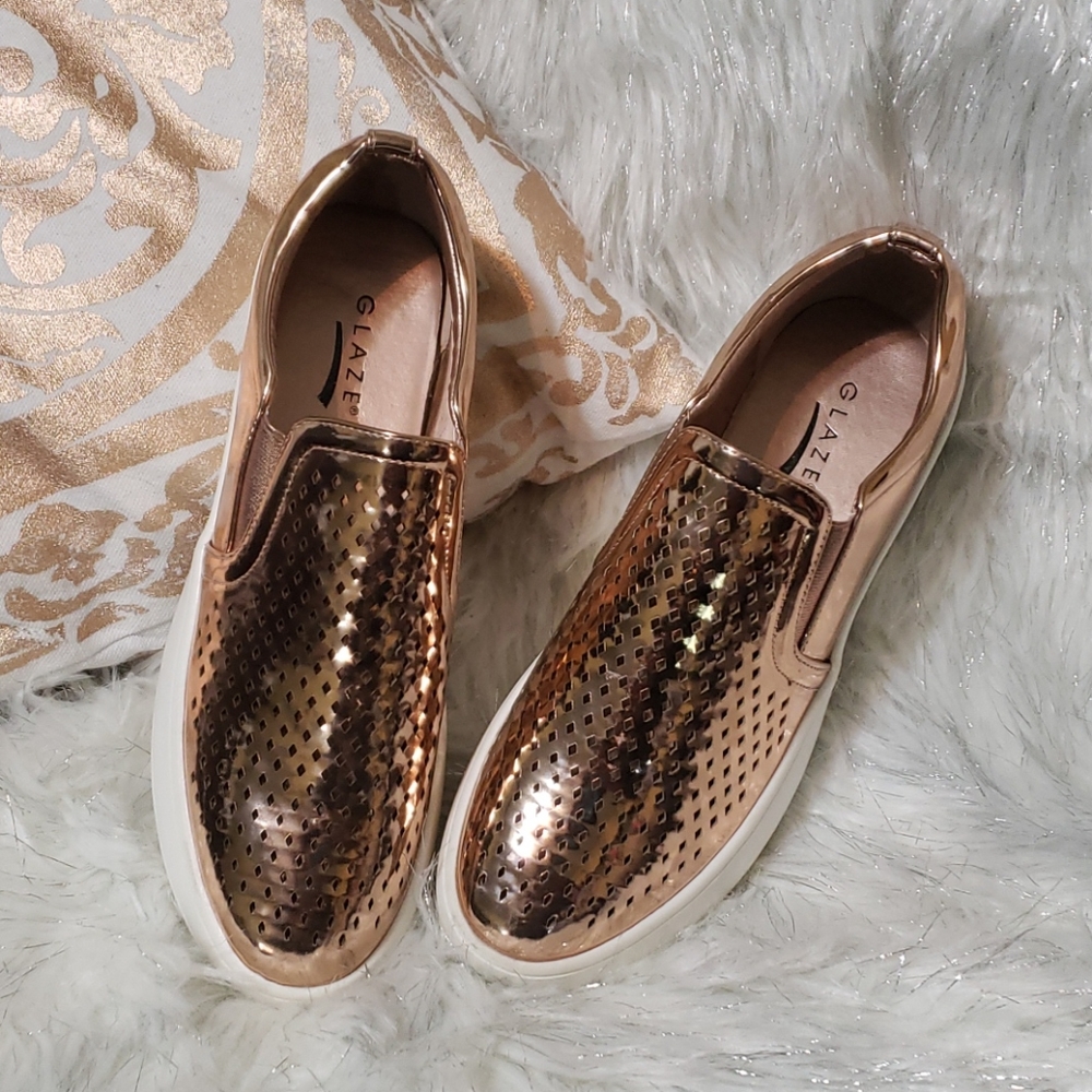 Bronze patent material sneakers